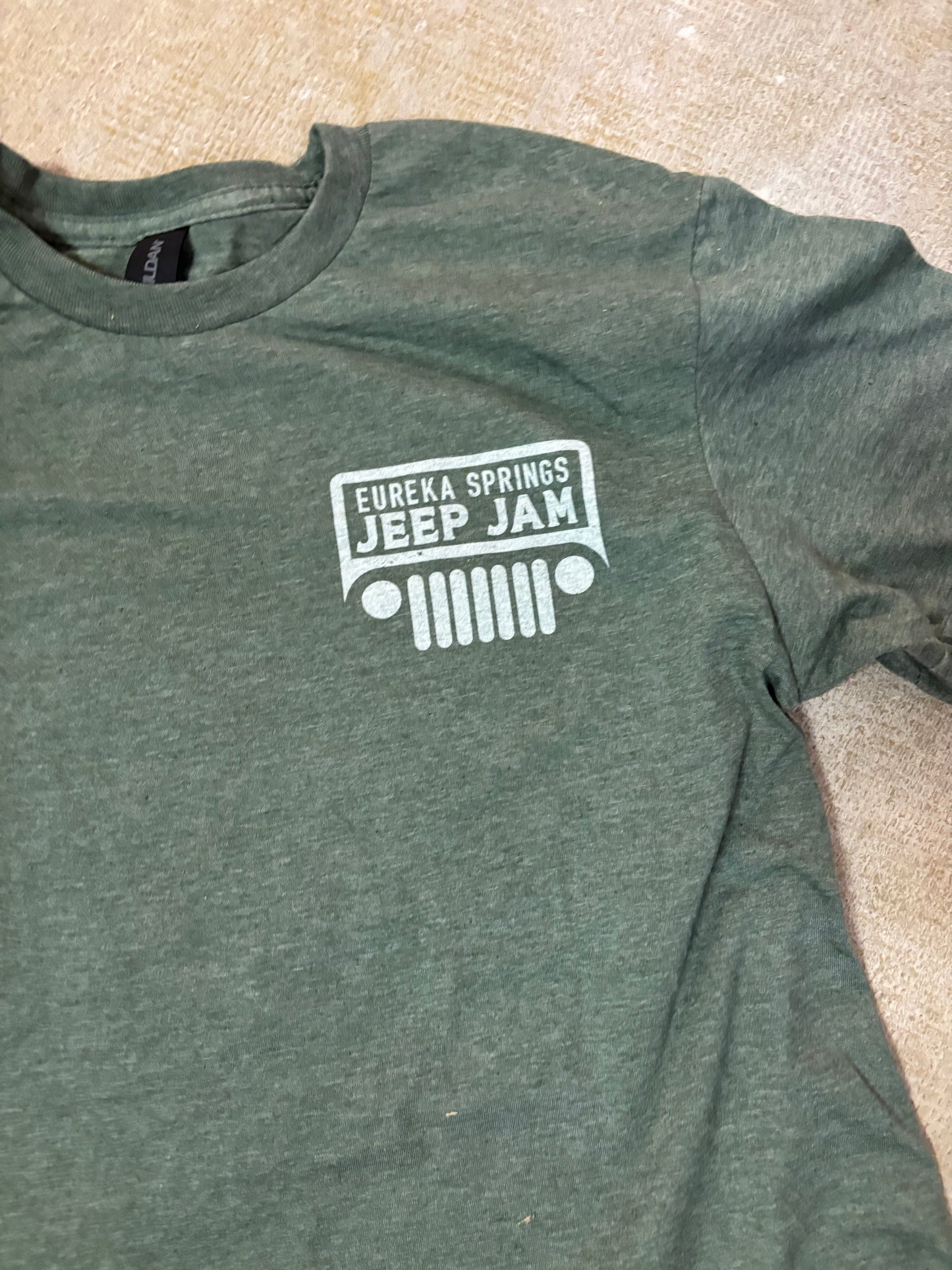 EUREKA JEEP JAM RED JEEP MILITARY GREEN TEE
